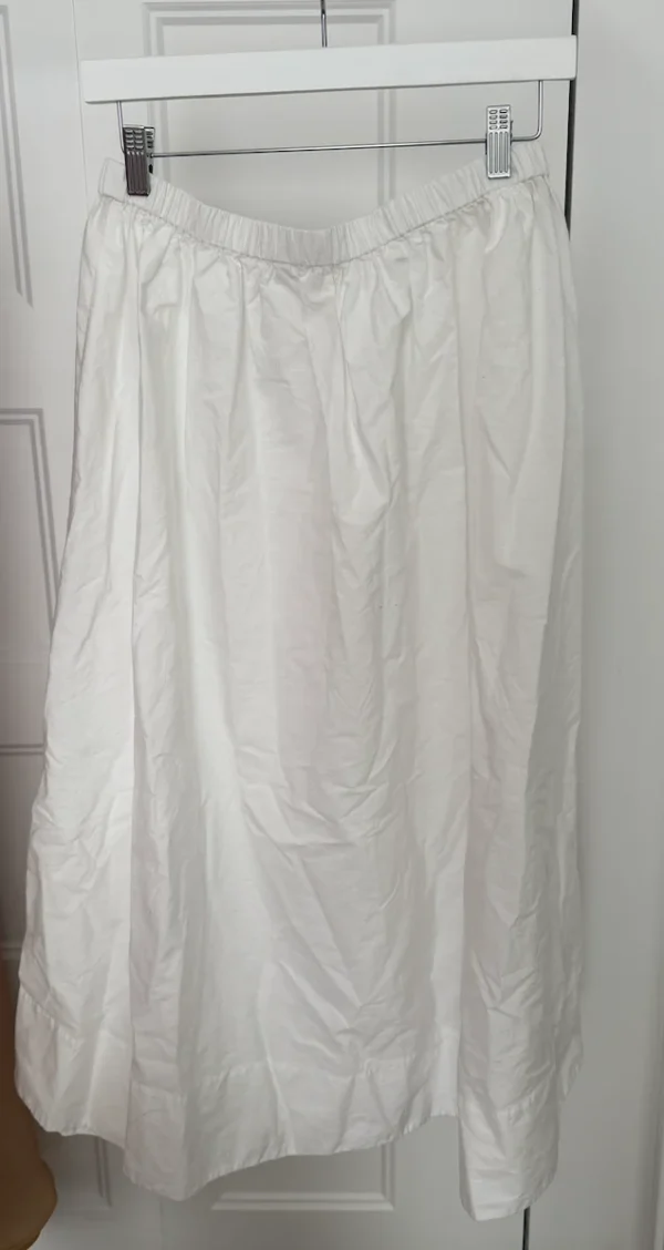 Featured image for Jupe longue blanche Wilfred (Aritzia)
