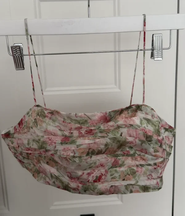 Featured image for Crop top fleuri