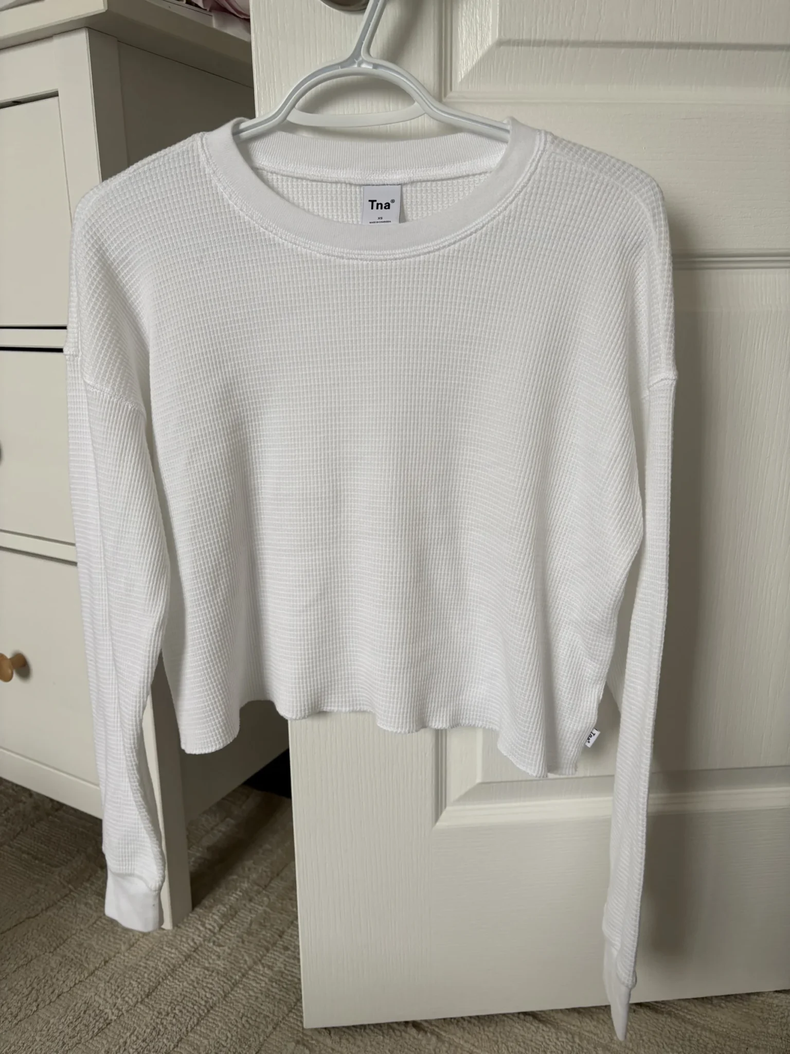 Featured image for Chandail gaufré blanc Aritzia