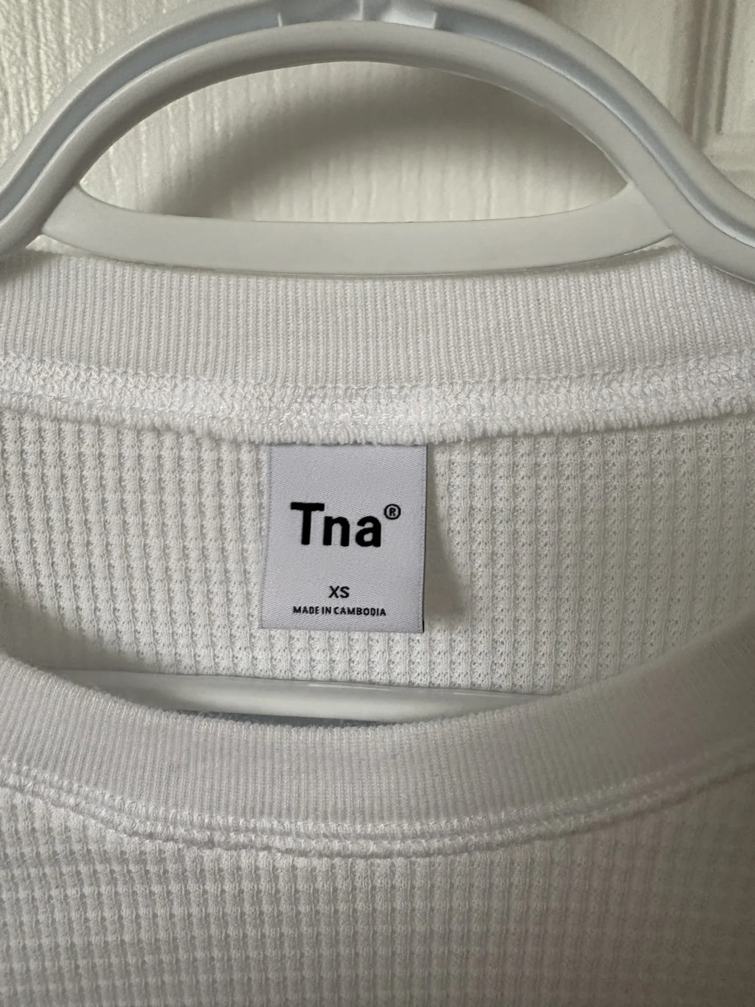 Image for Chandail gaufré blanc Aritzia