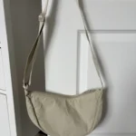 Featured thumbnail for Sac beige Uniqlo