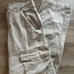 Featured thumbnail for Pantalon cargo beige