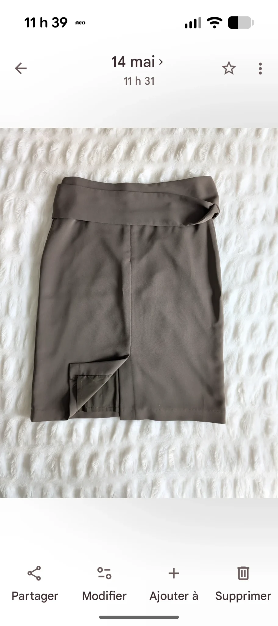 Image for Versatile 4-season flowing pencil skirt