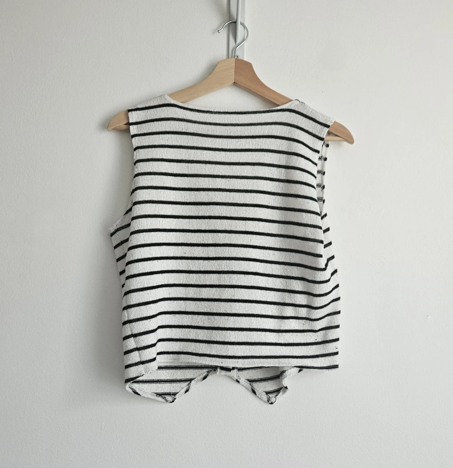 Image for 🌷 sleeveless striped jacket