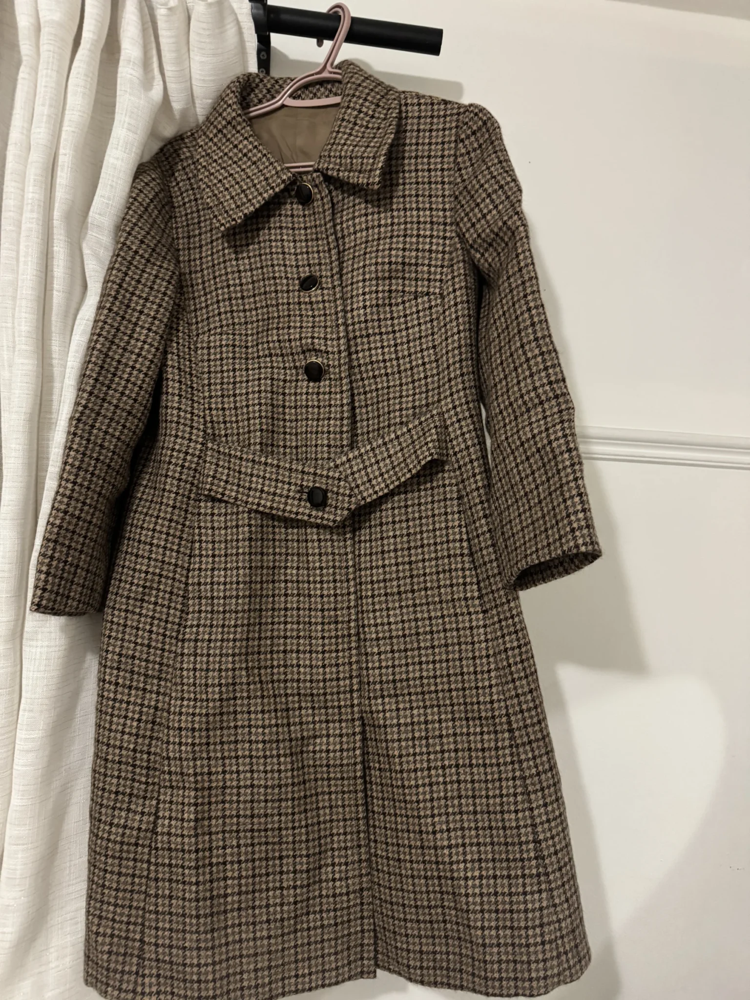 Featured image for Manteau en laine tres chic