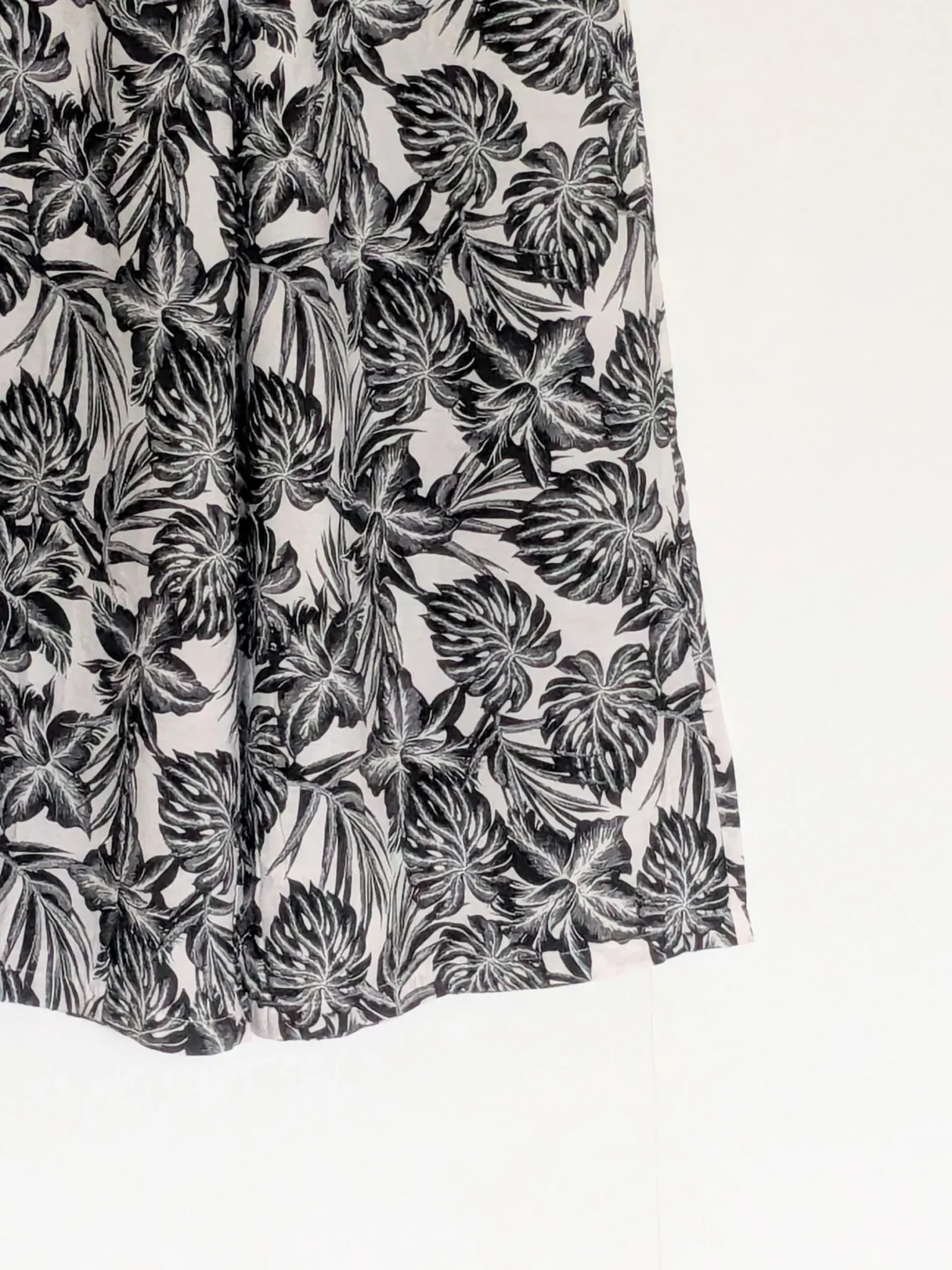 Image for Pantalon d'été fluide à motifs tropicaux