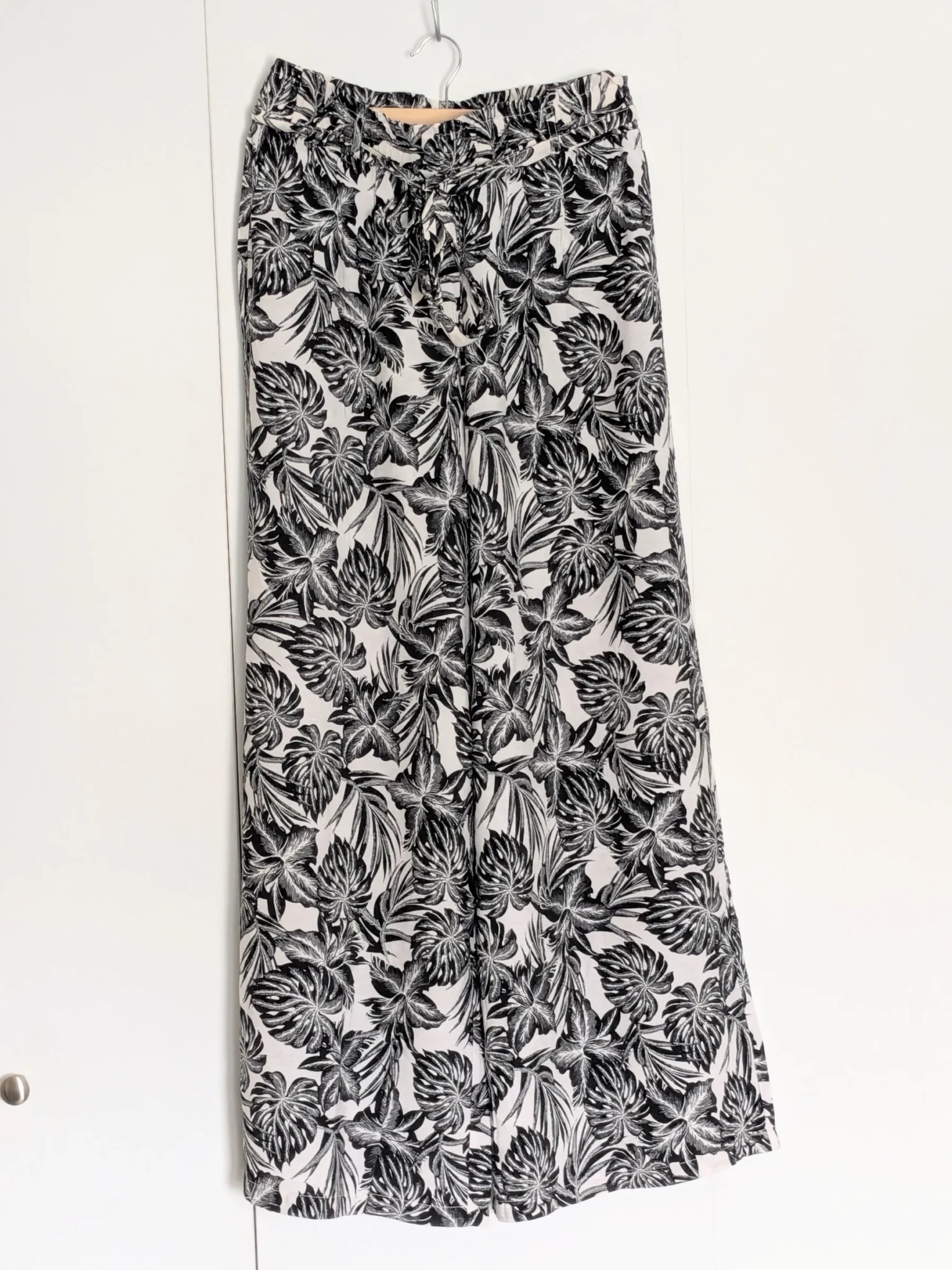 Image for Pantalon d'été fluide à motifs tropicaux