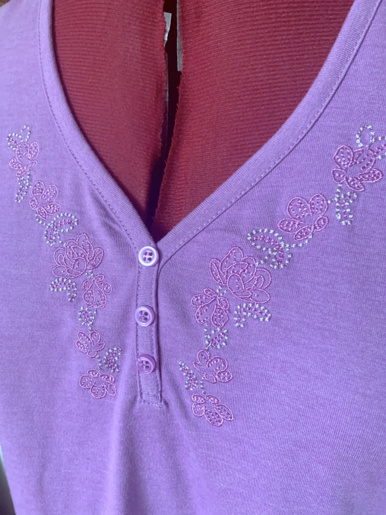Image for Allison Daley | Haut Henley brodé pour femme - Taille Médium