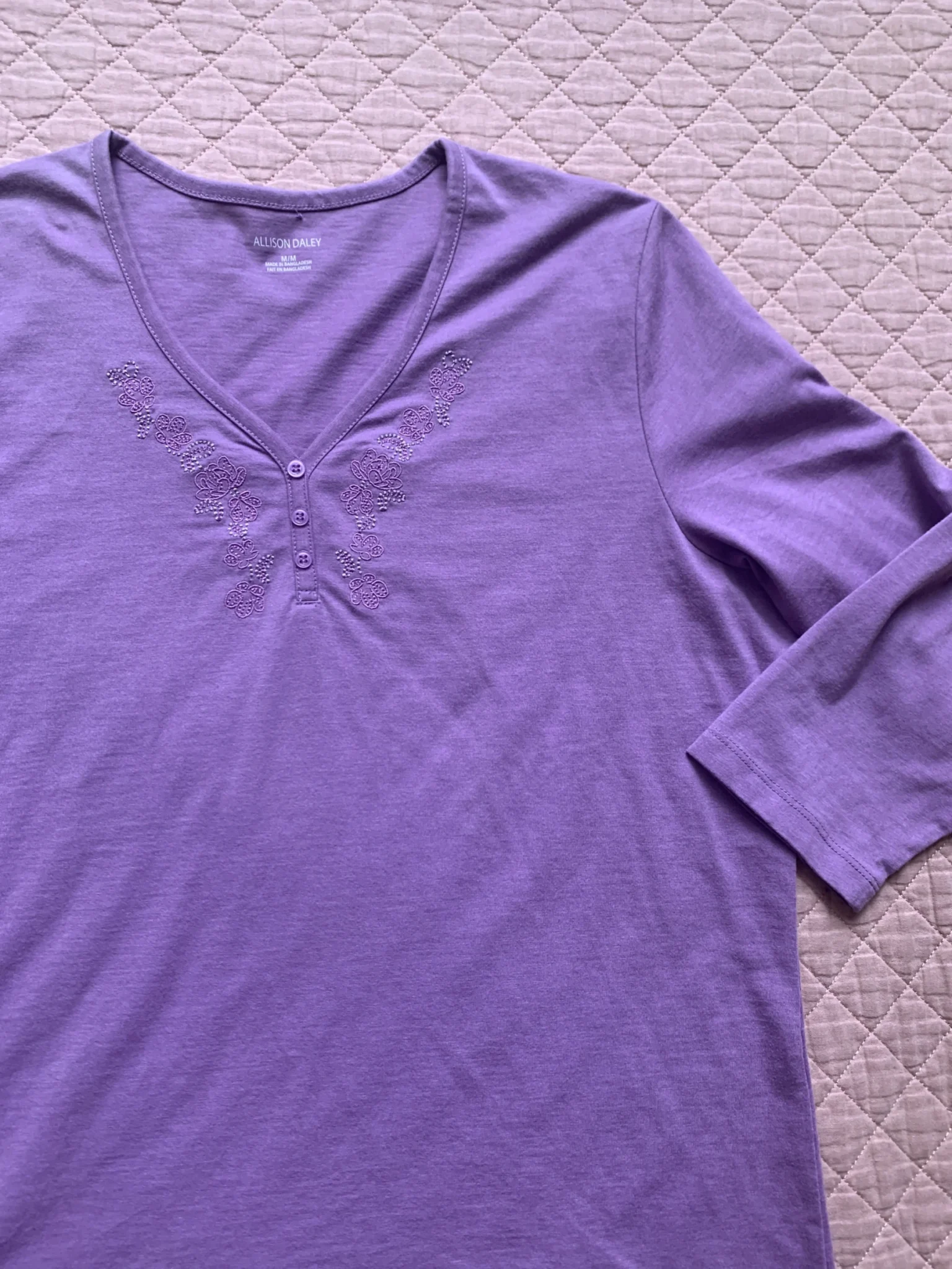 Image for Allison Daley | Haut Henley brodé pour femme - Taille Médium