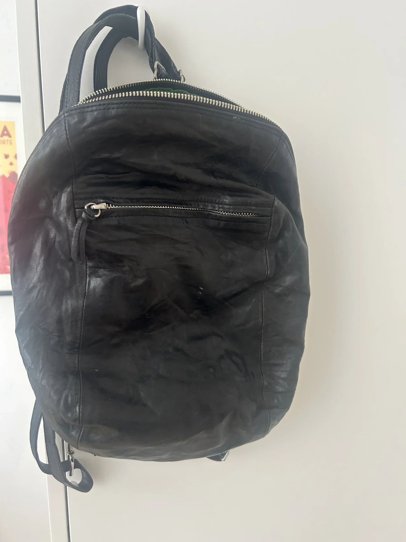 Featured image for Sac à dos en cuir de format moyen m0851