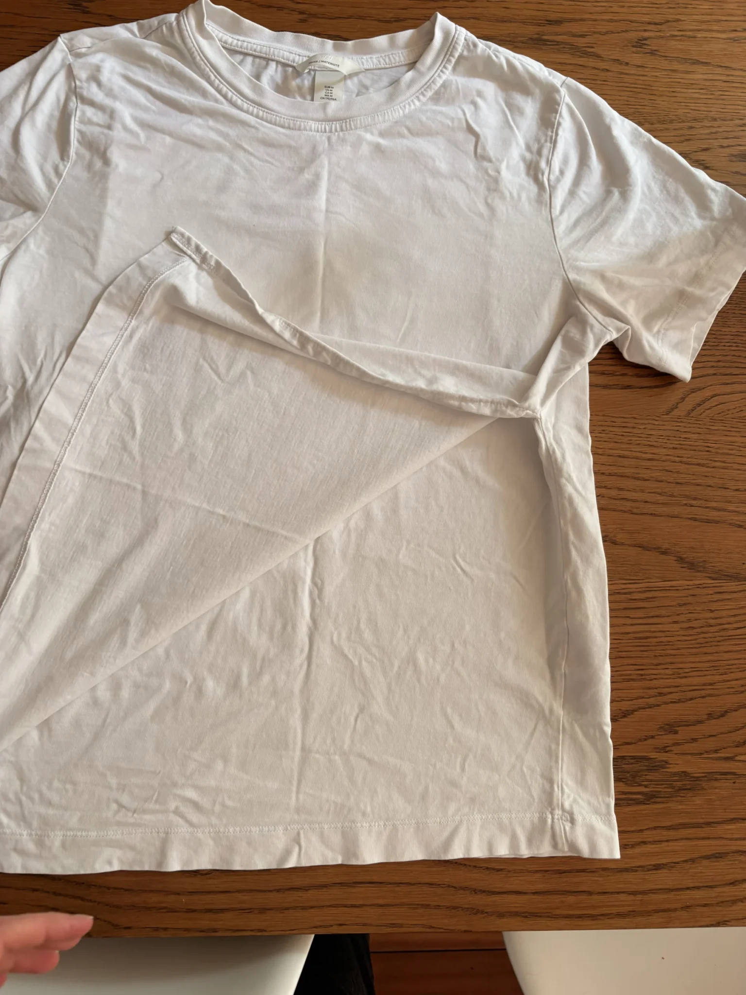 Image for Lot de 2 T-shirts d’allaitement (noir et blanc)
