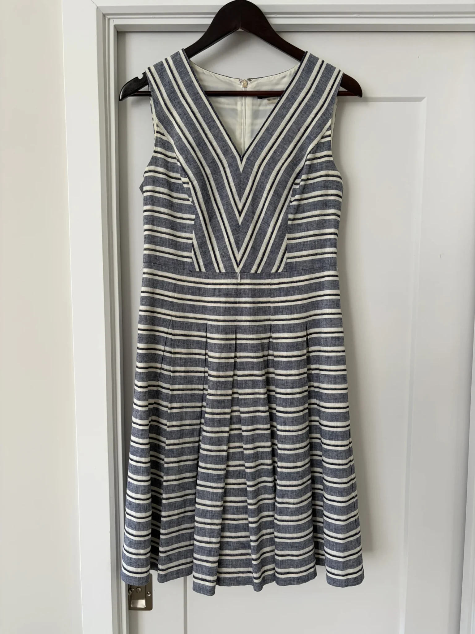 Featured image for Short dress