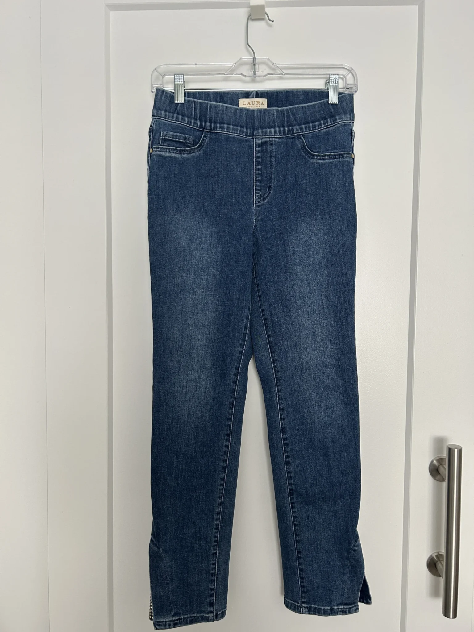 Featured image for Jeans Laura Petite avec studs