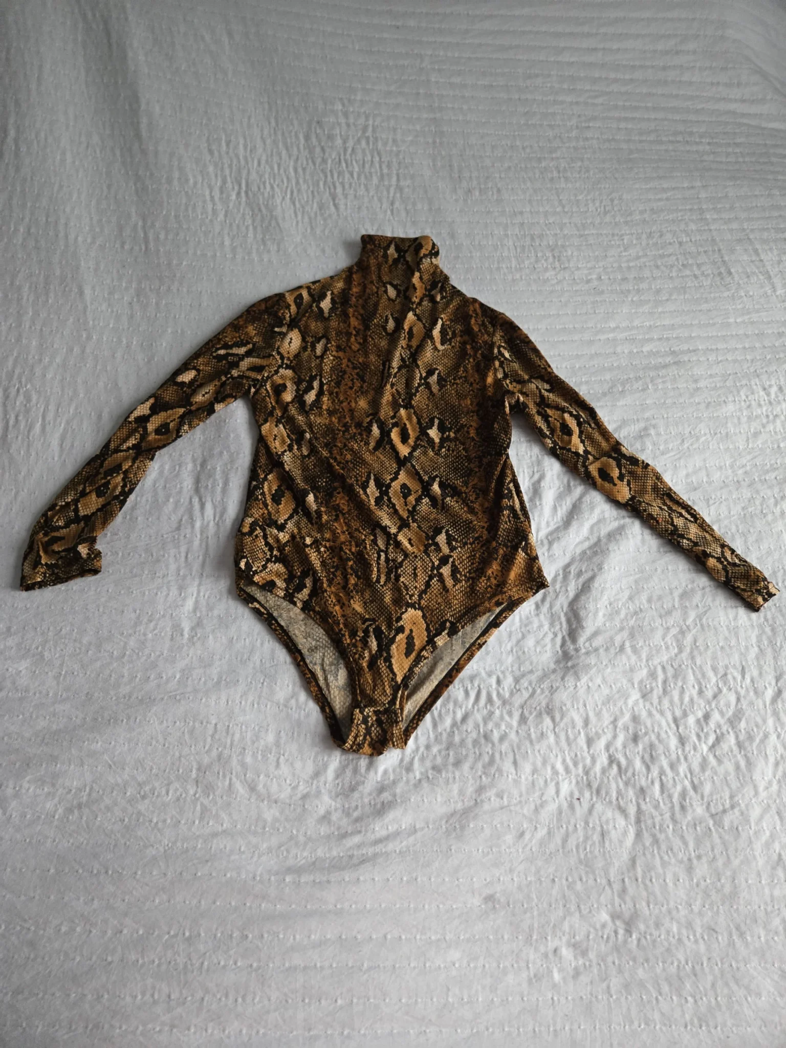 Image for Bodysuit serpent imprimé long body à manches longues - Brown