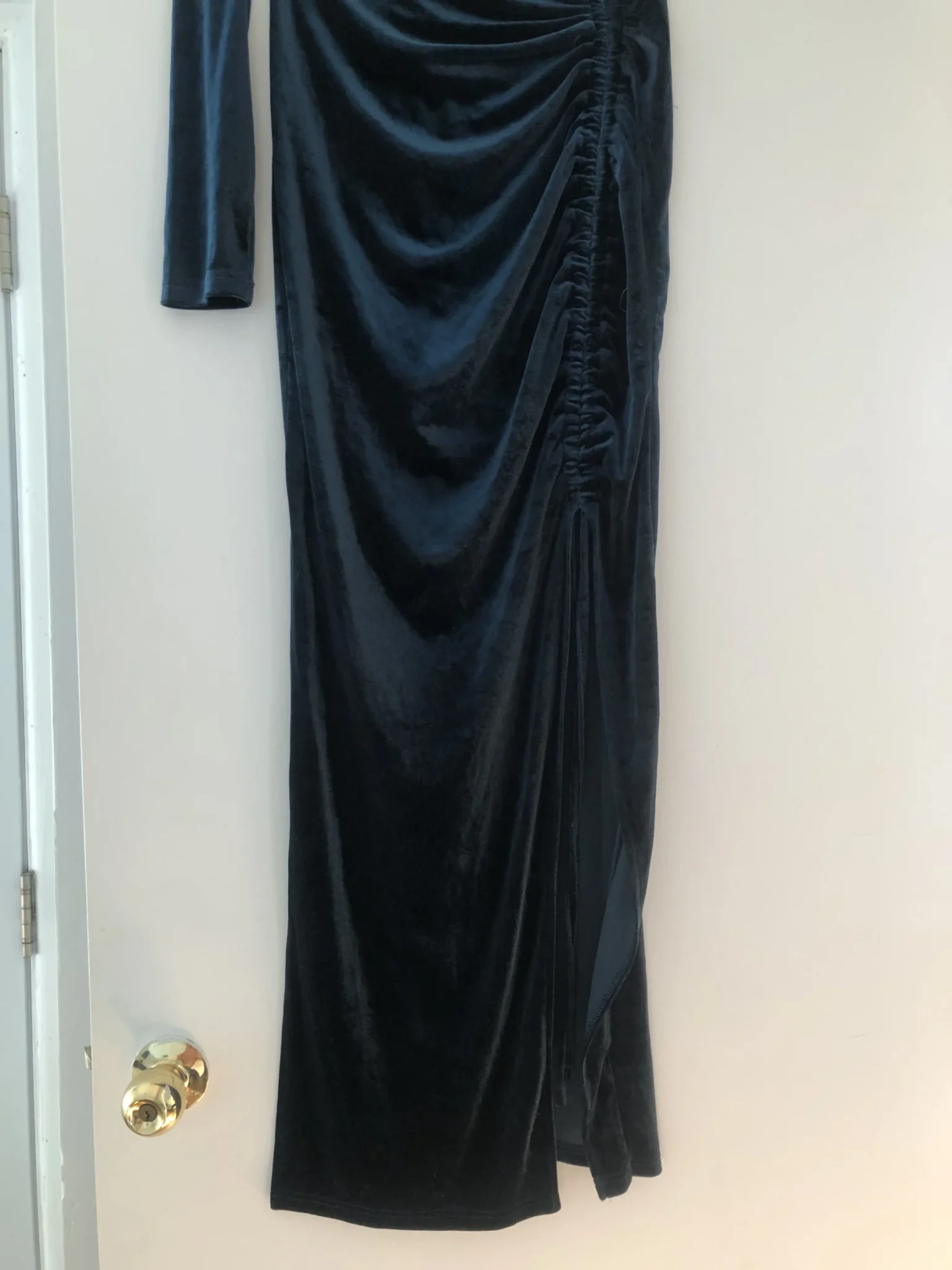 Image for Robe fendue en velours - Taille S