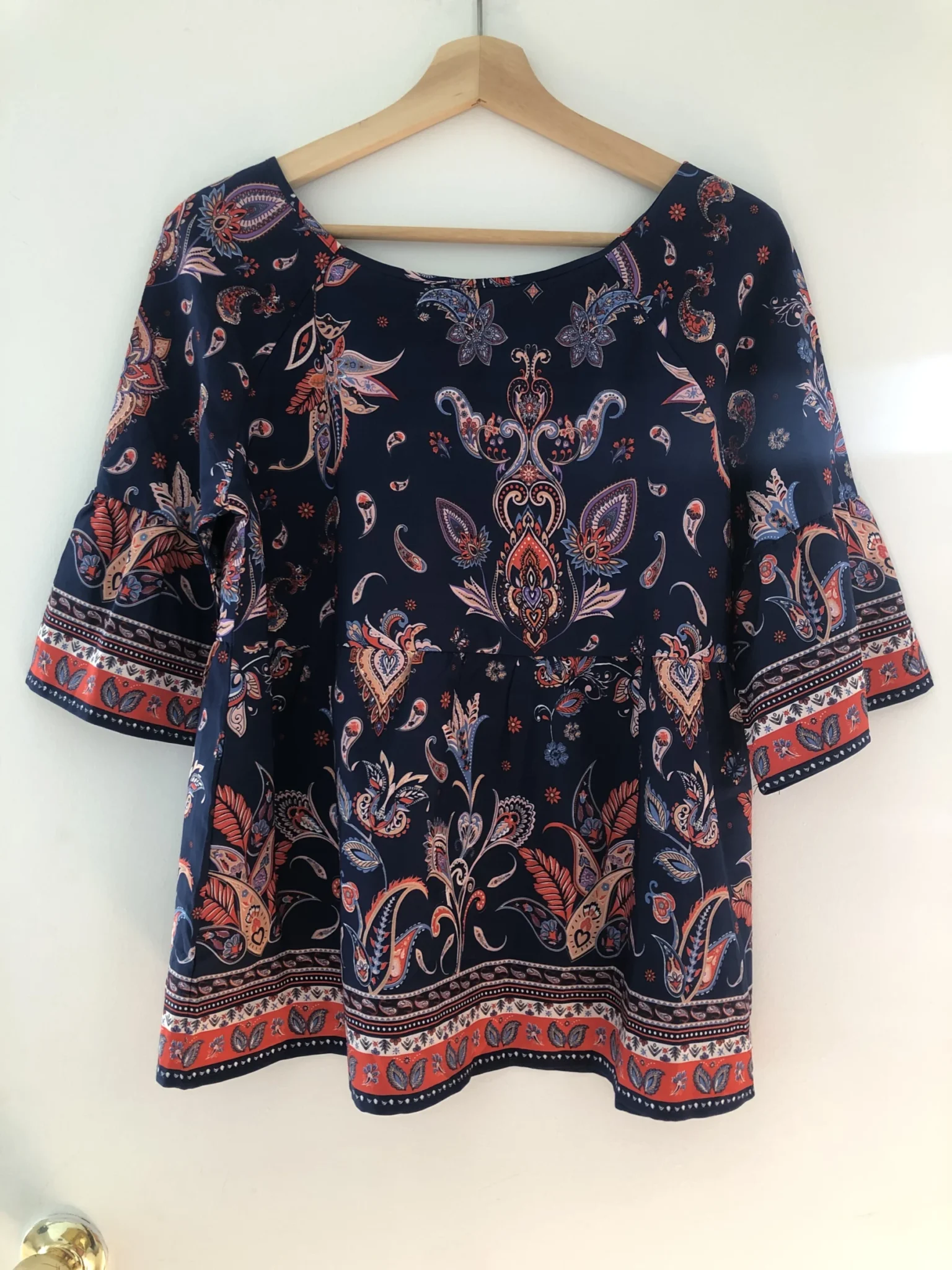 Featured image for Blouse Bleu foncé à motifs orange, blancs et bleu clair- Taille S