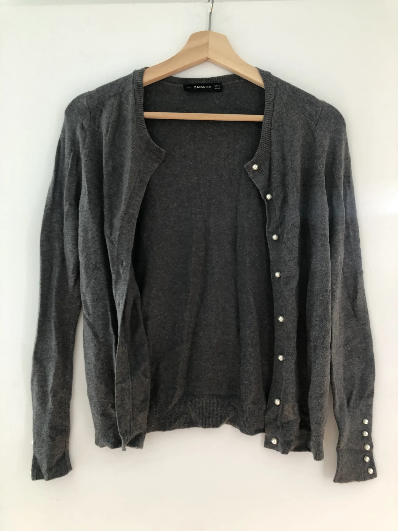 Featured image for Gilet Zara gris très doux - Taille S
