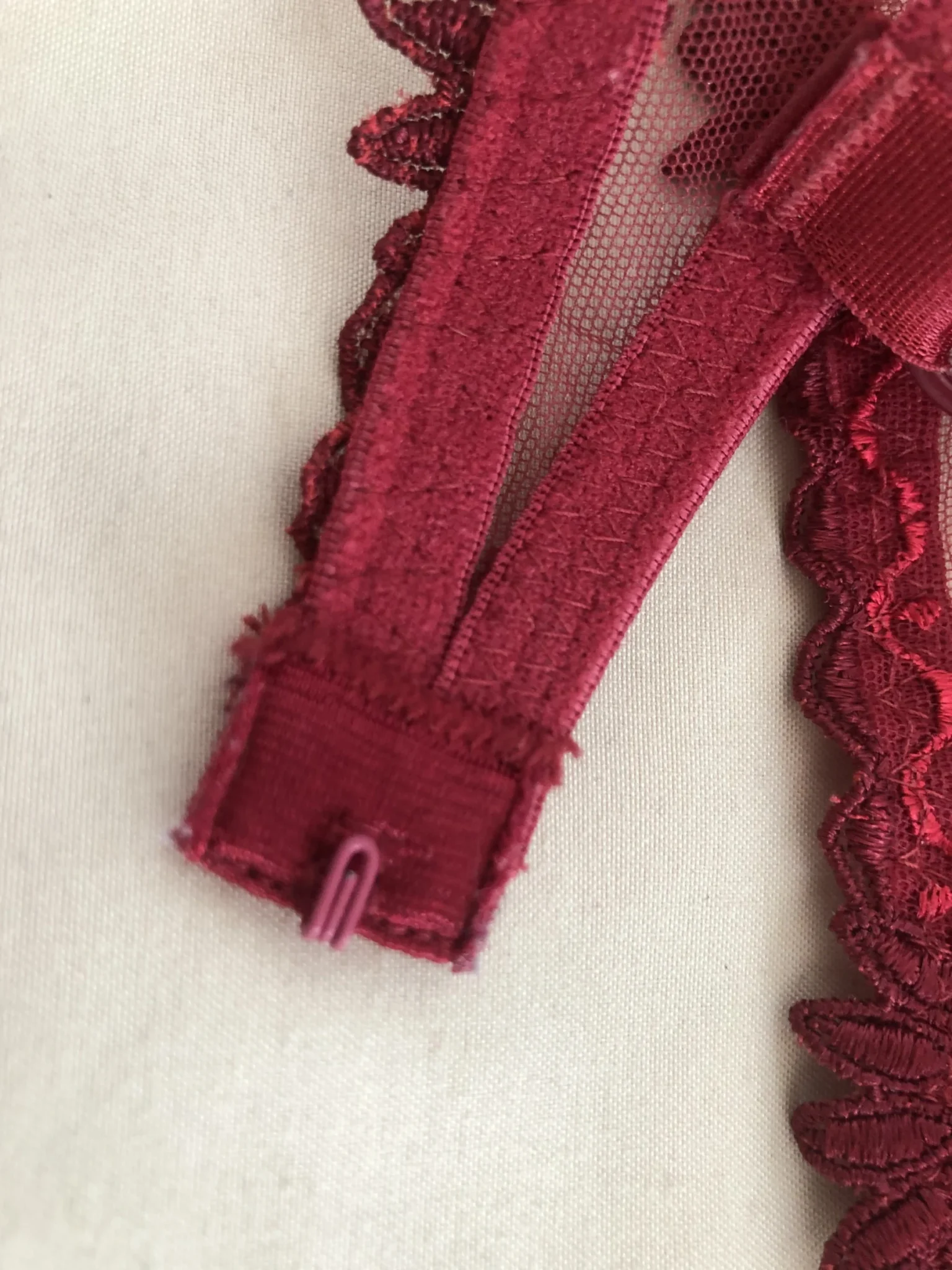 Image for Soutien Gorge Chantelle 85A rouge foncé