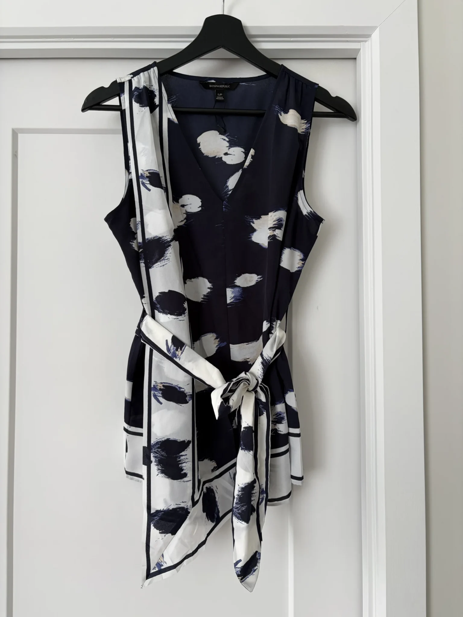 Featured image for Short-sleeved blouse