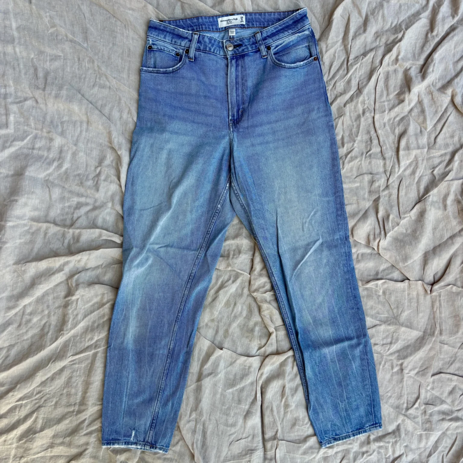Featured image for Curve Love Mom High Rise Jeans (Size 8/29)