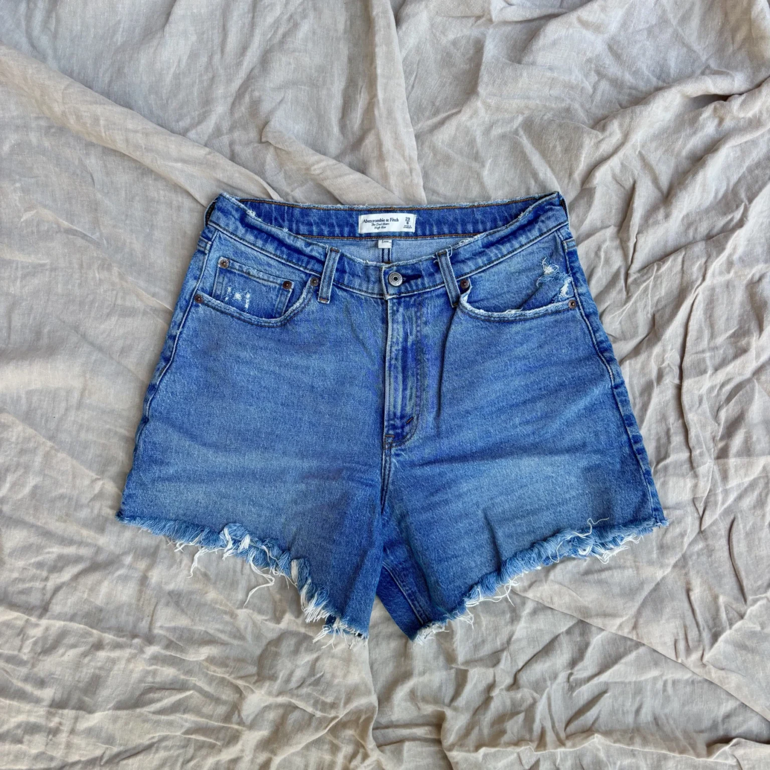 Featured image for Curve Love High Rise Dad Shorts (Size 8/29)