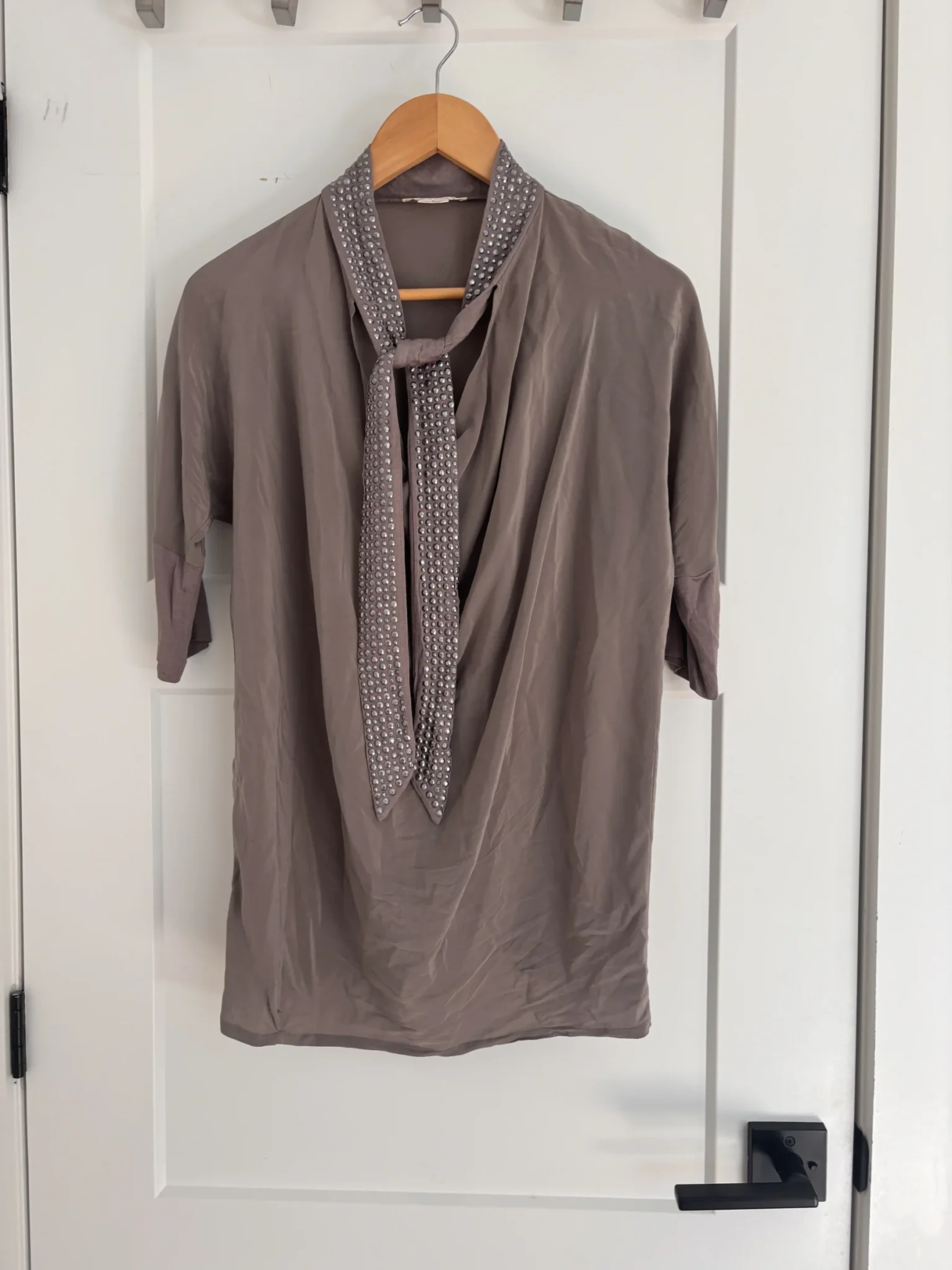 Featured image for 100% silk blouse Gold Hawk Clothing