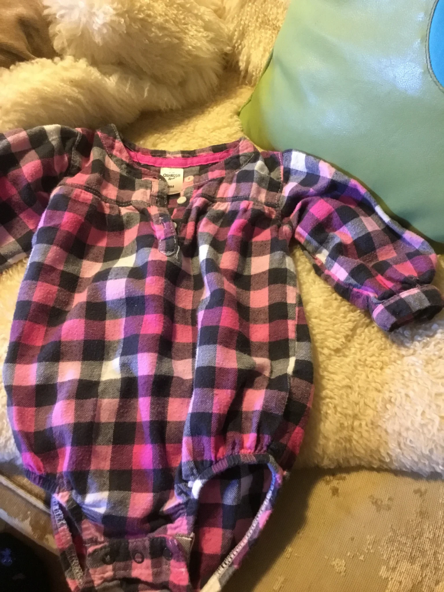 Image for Cache couche OshKosh manches longues en flanelle 9 mois