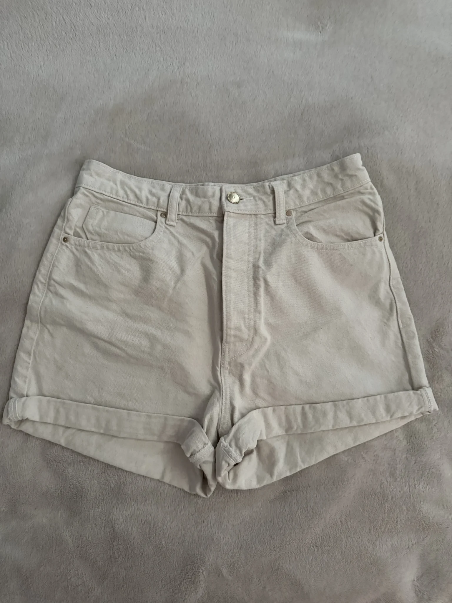 Featured image for Short blanc écru Zara