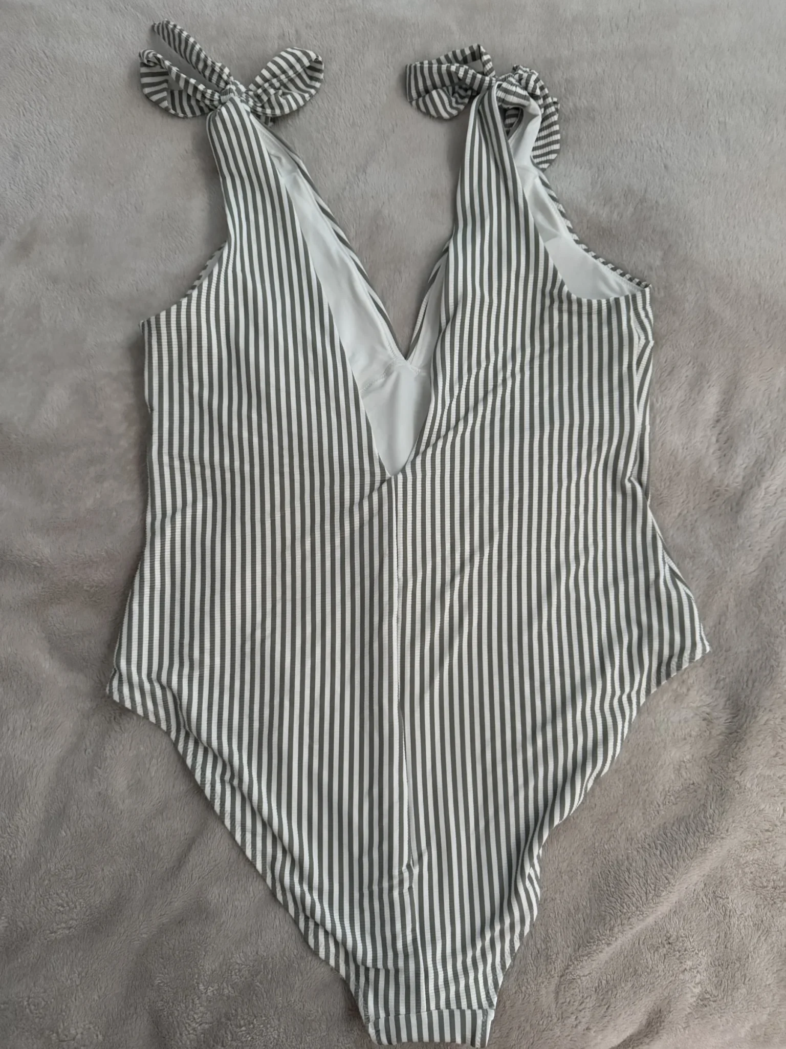 Image for Maillot 1 pièce , raye blanc et vert sauge