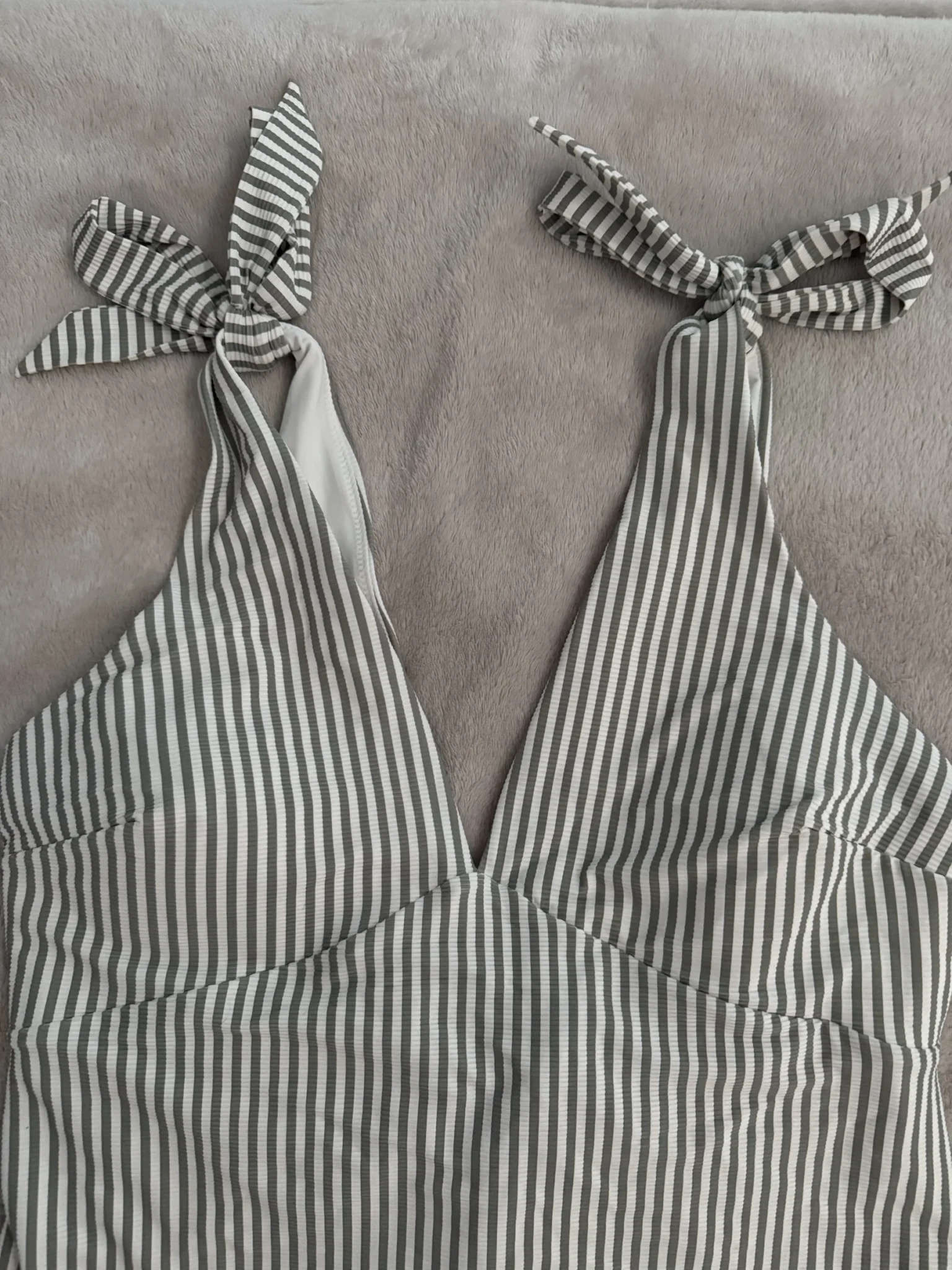 Image for Maillot 1 pièce , raye blanc et vert sauge