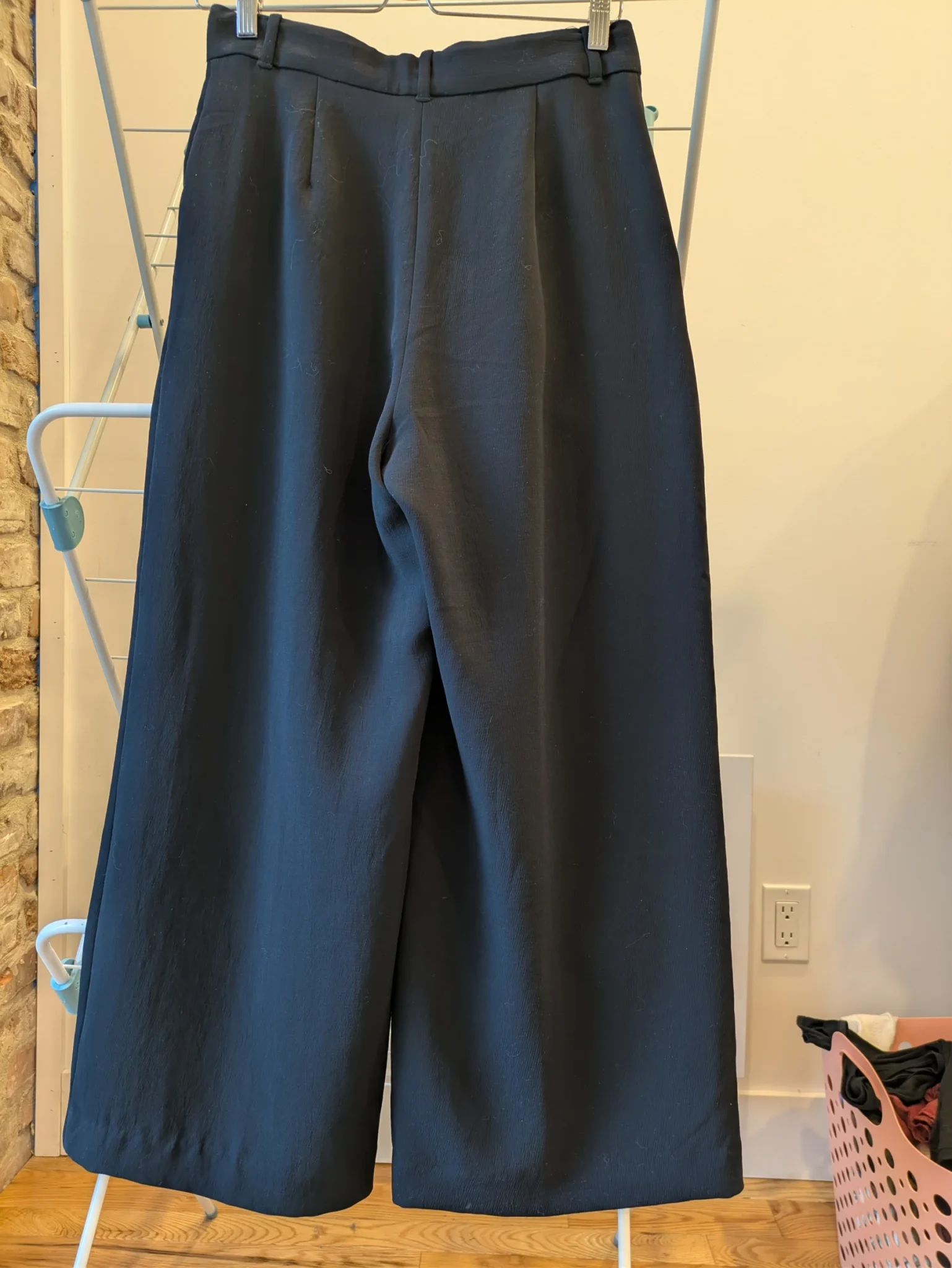 Image for Pantalon Aritzia jambes larges