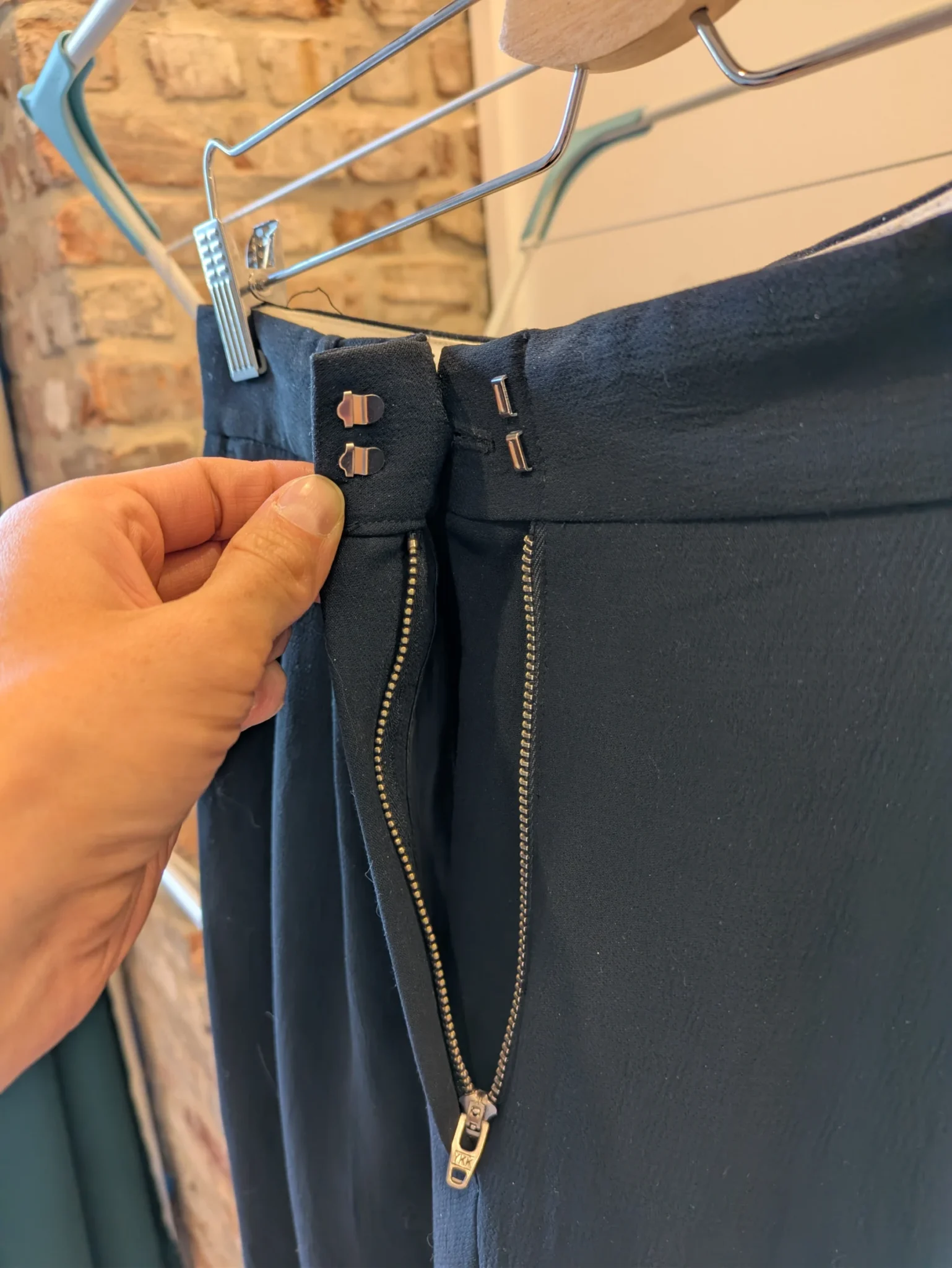 Image for Pantalon Aritzia jambes larges