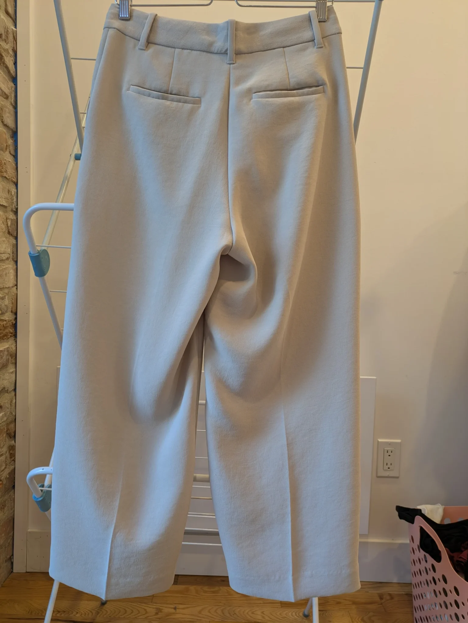Image for Pantalon Effortless Aritzia beige