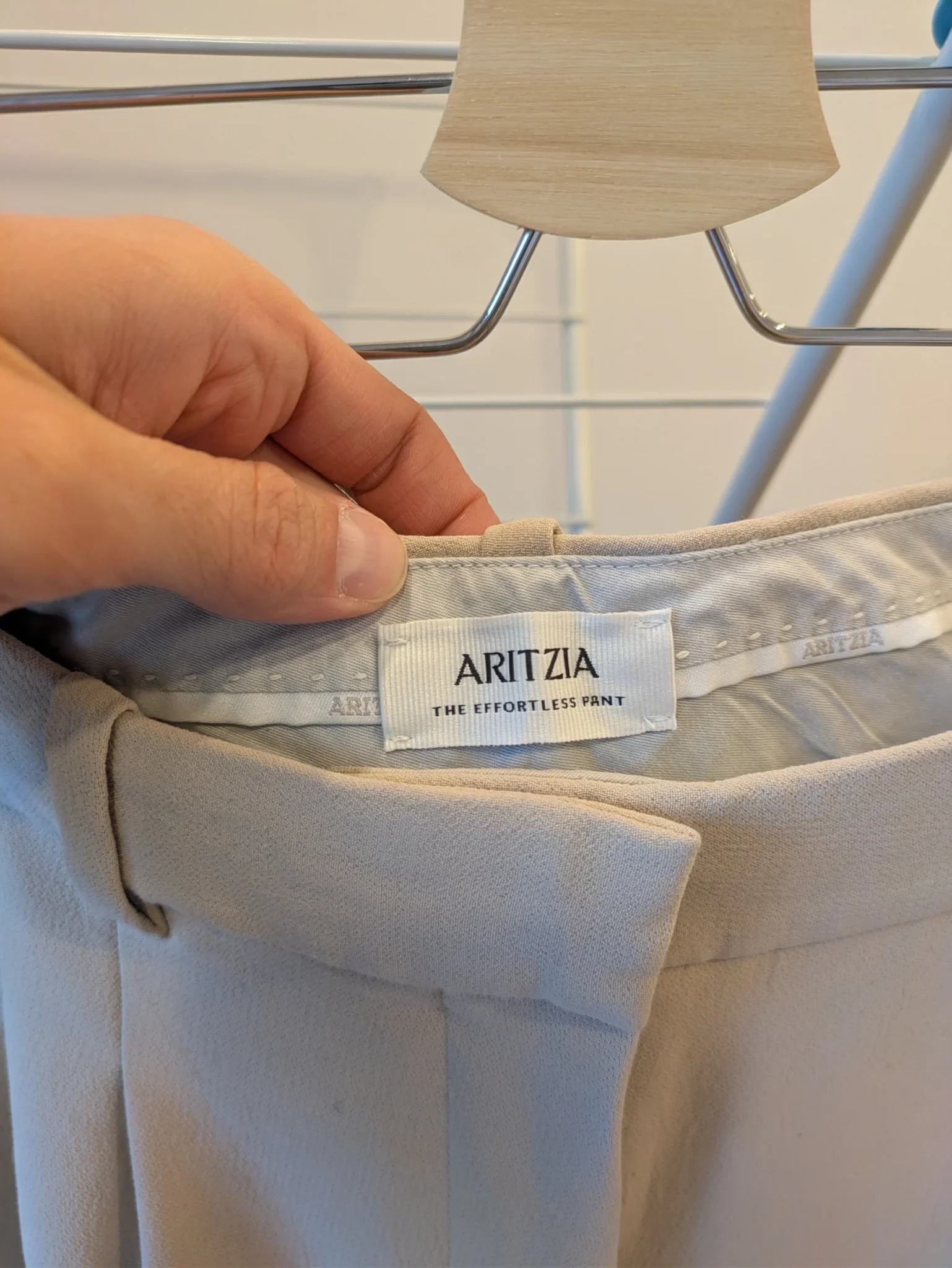 Image for Pantalon Effortless Aritzia beige