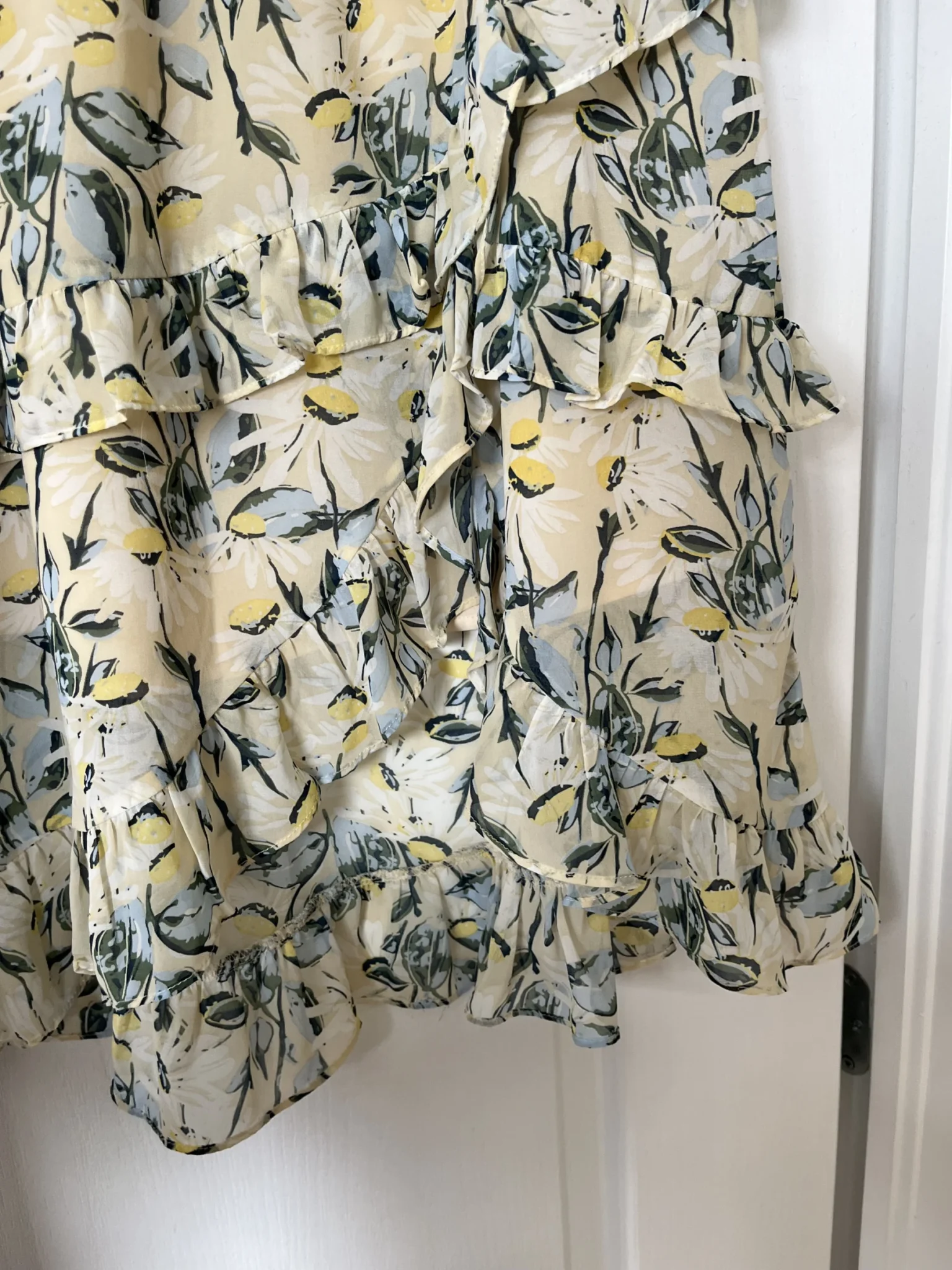Image for All in Favor ruffled skirt size S floral motifs