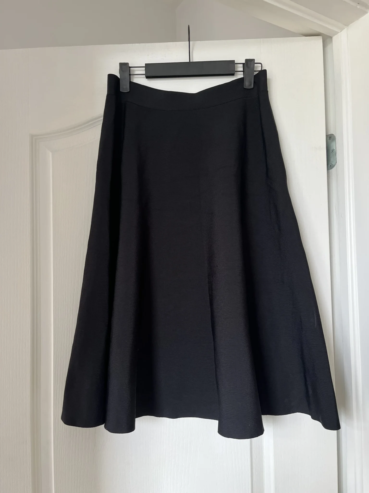 Image for MaxAzria BCBG knitted skirt in size M black