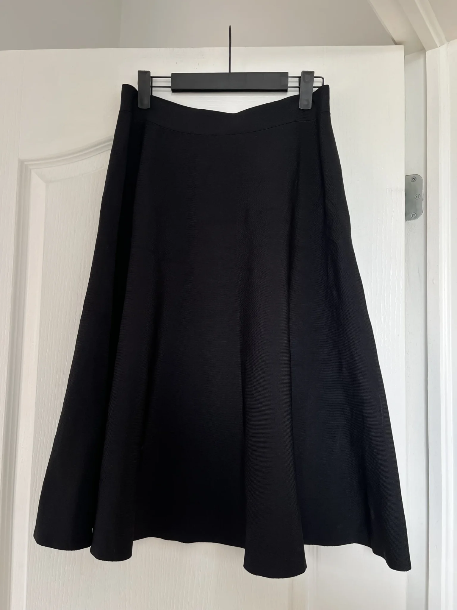 Image for MaxAzria BCBG knitted skirt in size M black
