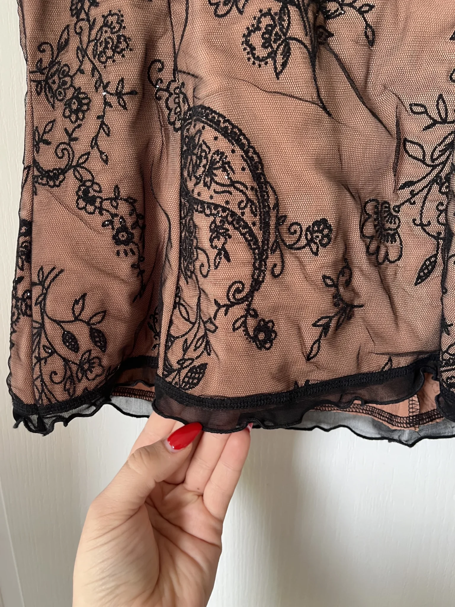 Image for Mélanie Lyne top with black lace and flesh-coloured lining, size M