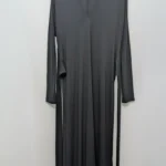 Featured thumbnail for COS – Robe longue noire minimaliste