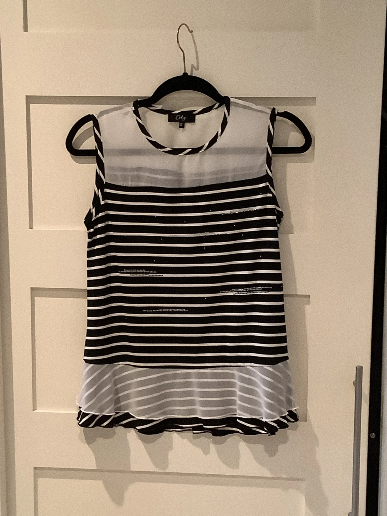 Featured image for Camisole Orly