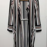 Featured thumbnail for Blouse par-dessus Frank Lyman