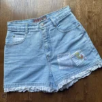 Featured thumbnail for Short en jean vintage