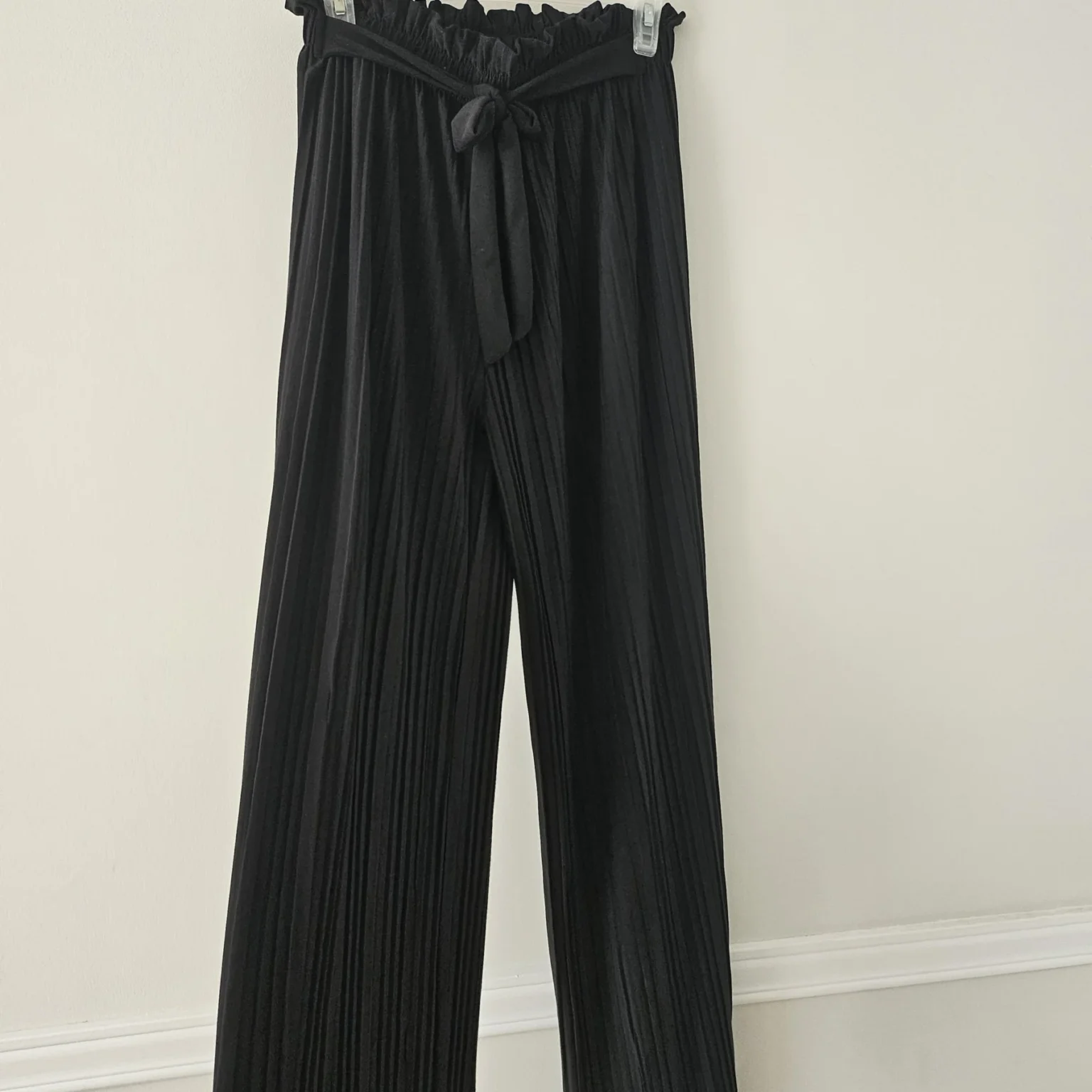 Featured image for Pantalon plissé