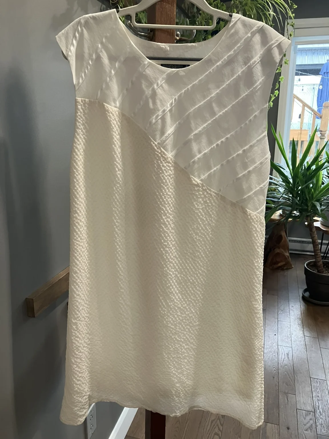 Featured image for Robe Eve Gravel neuve avec étiquette small-medium