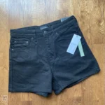 Featured thumbnail for Short en jean Frank and Oak