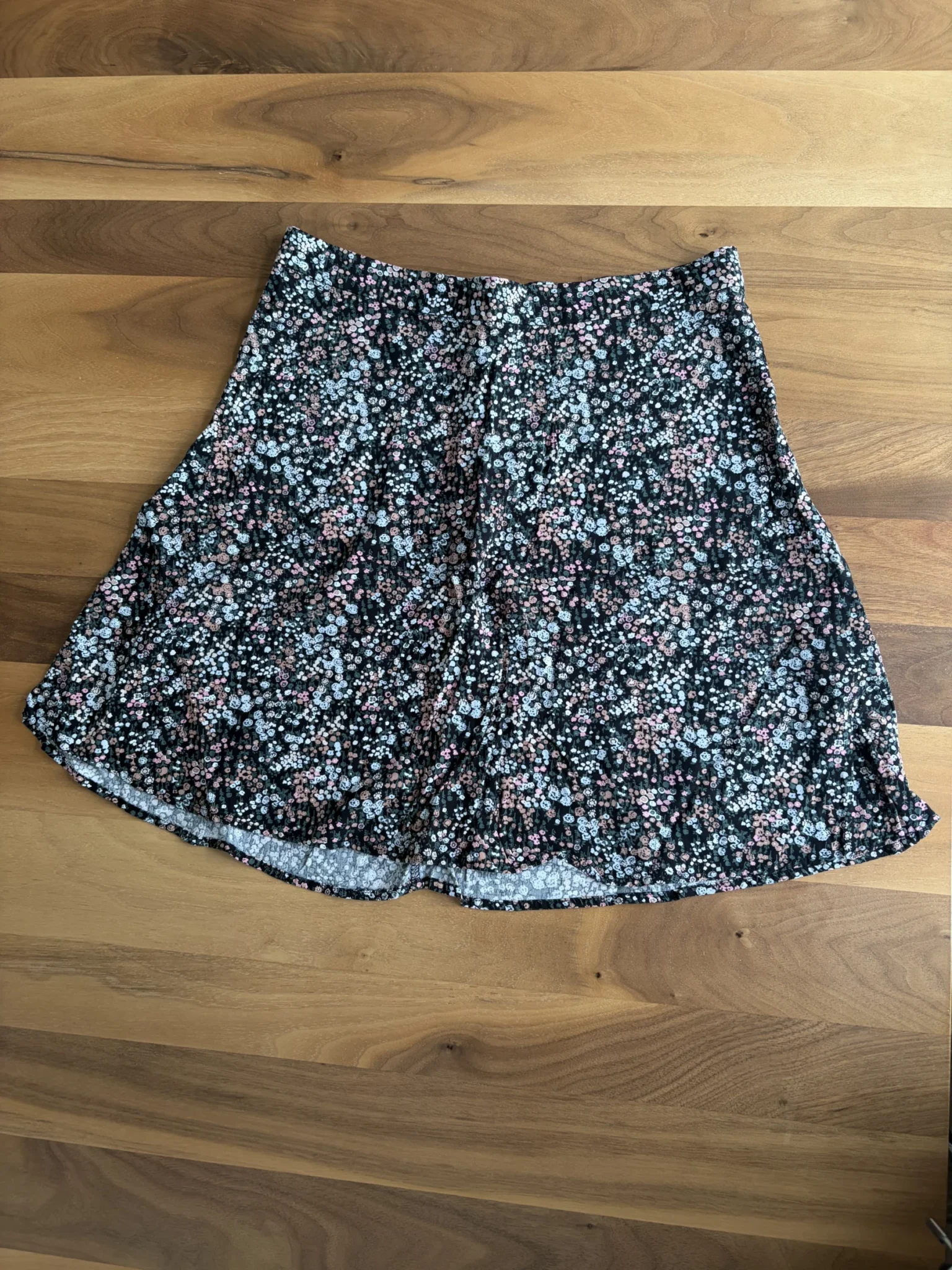 Featured image for New floral short skirt