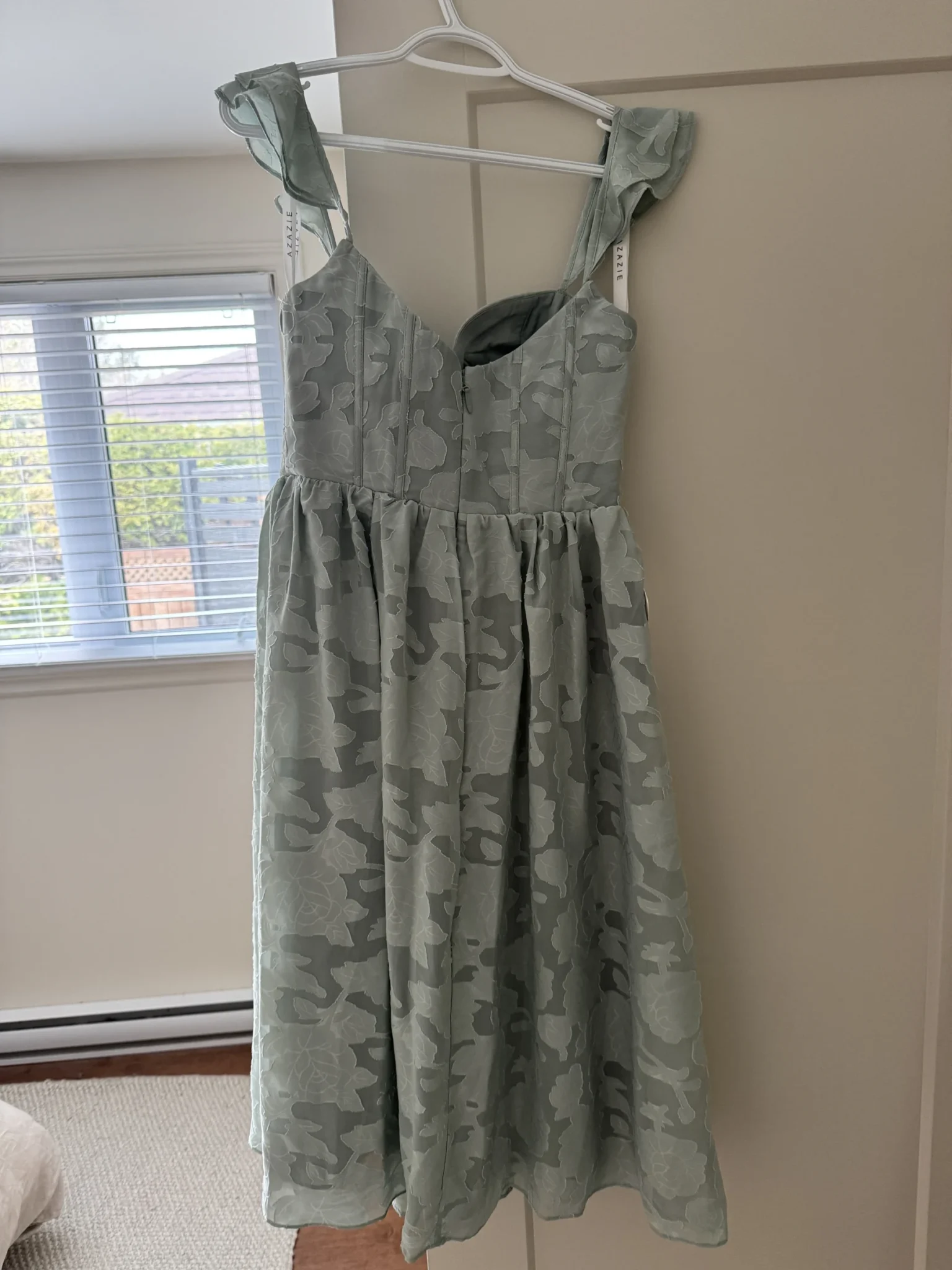 Image for New green/pistachio midi-length dress (Azazie)