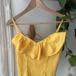 Featured thumbnail for Haut jaune Guess