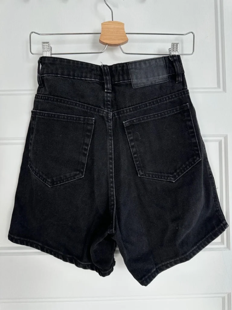 Image for Mom Short Zara