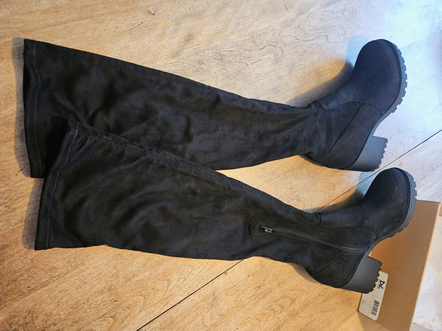 Image for Bottes en suède impeccable
